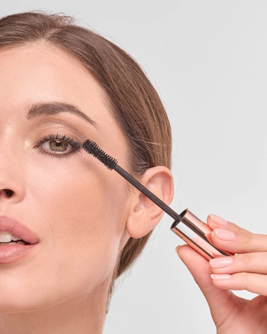 BioNike Тушь для ресниц удленение и подкручивание DEFENCE COLOR 3D MASCARA , тон 01, 11мл (1)